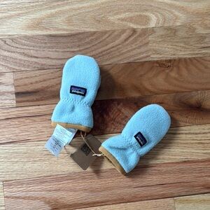 Patagonia Baby/Toddler Light Blue Fleece Mittens